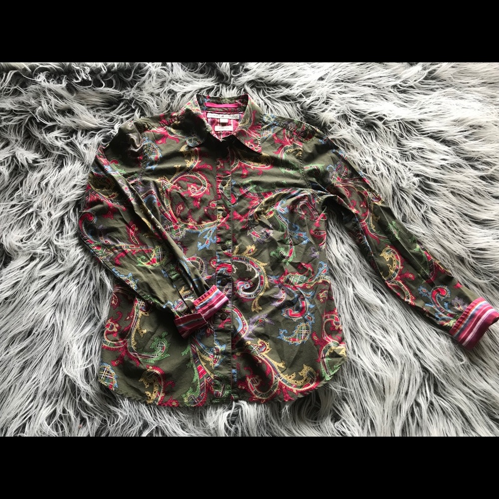 Women’s Tommy Hilfiger button down blouse